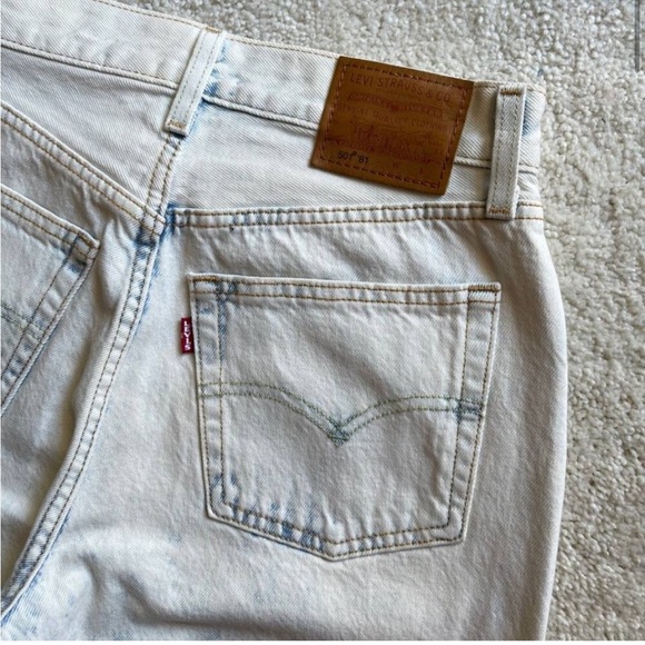 NWOT 501 Levi's Classic '81 Women Jeans Size 26/33 100% Cotton - Picture 6 of 13